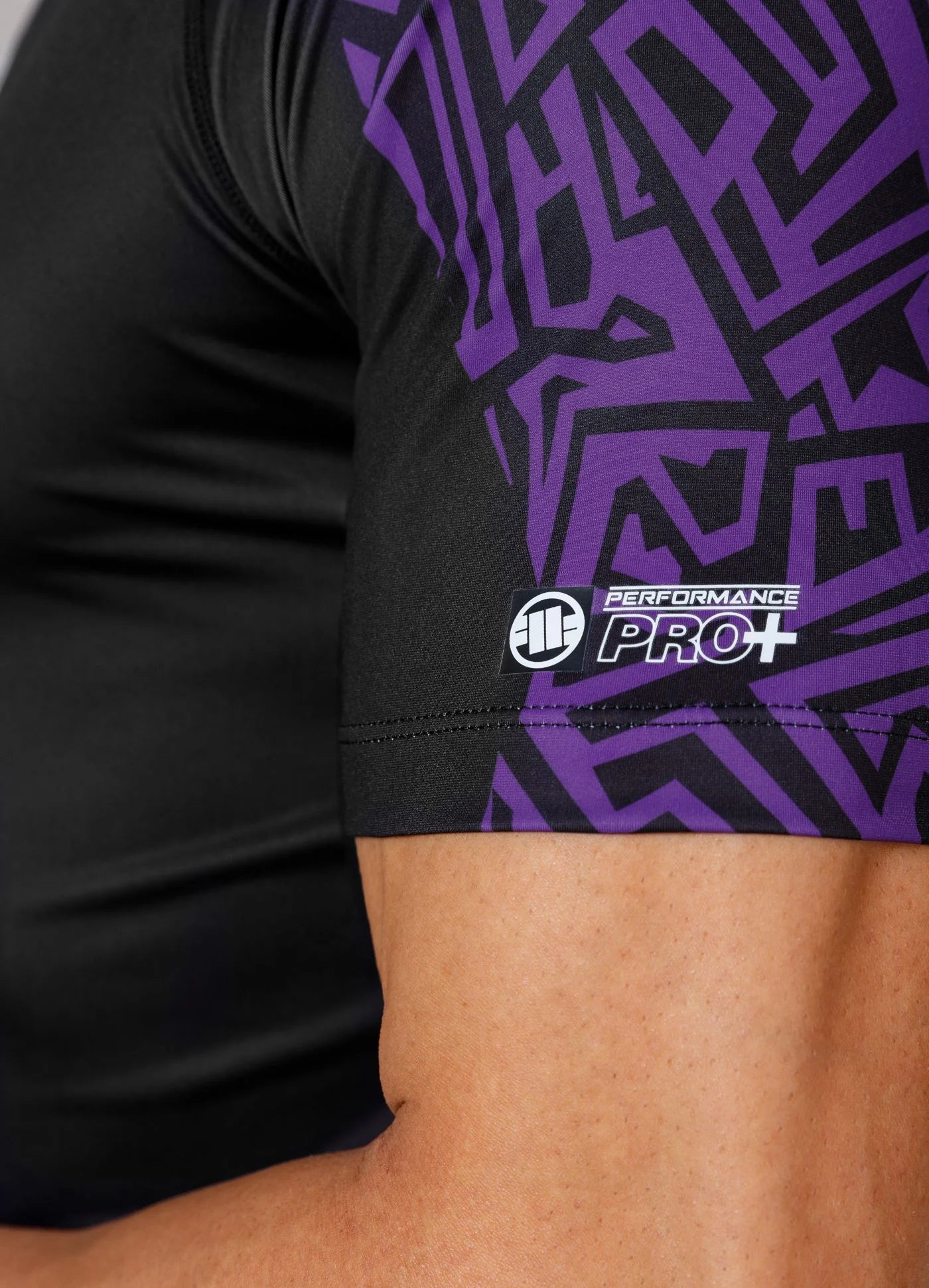 Rashguard Performance Pro plus Big Logo AJP | Pitbull